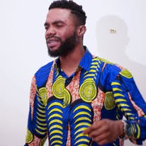 Retrato masculino, estampado africano